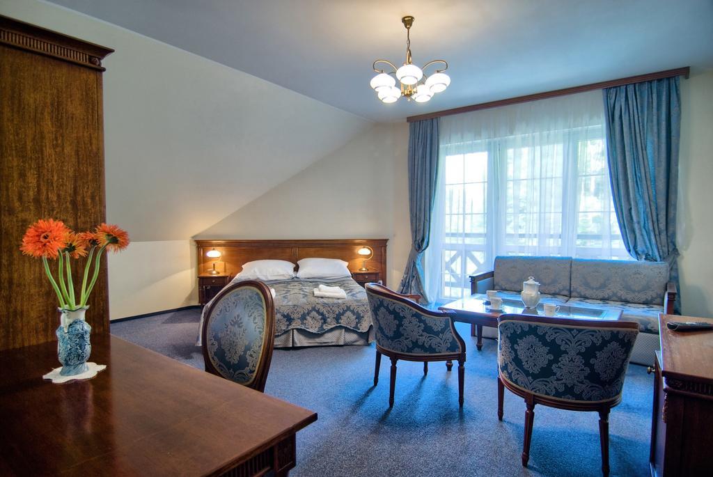 Rezydencja Piastowska Szklarska Poręba Kamer foto